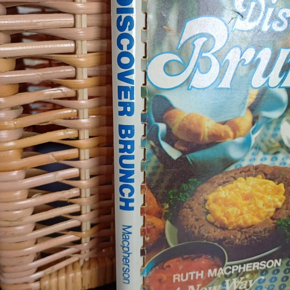 Discover Brunch‎ by Ruth MacPherson 1977 Spiral Cookbook Vintage